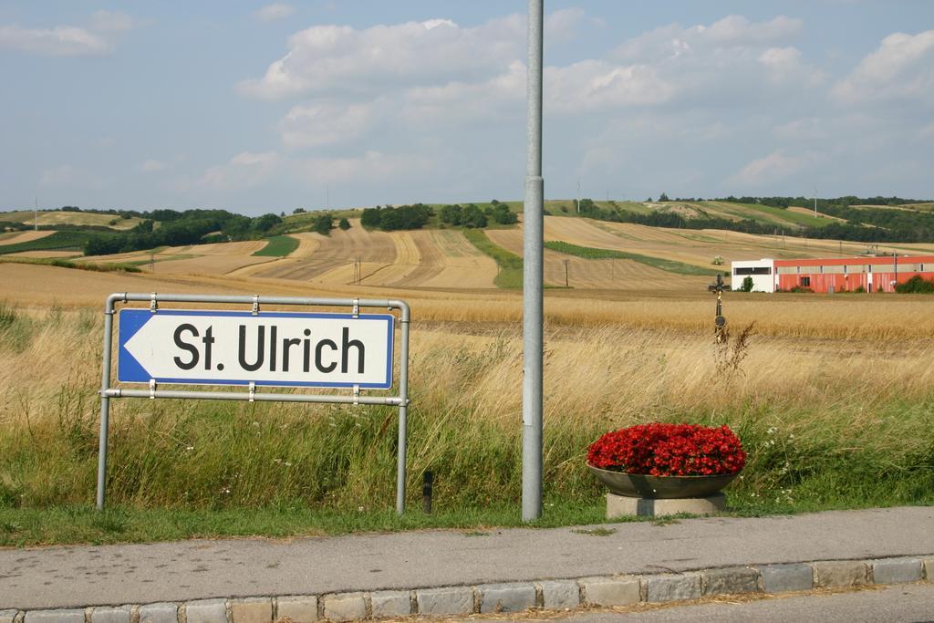 Weingut Martinshof Hotel Sankt Ulrich  Eksteriør billede